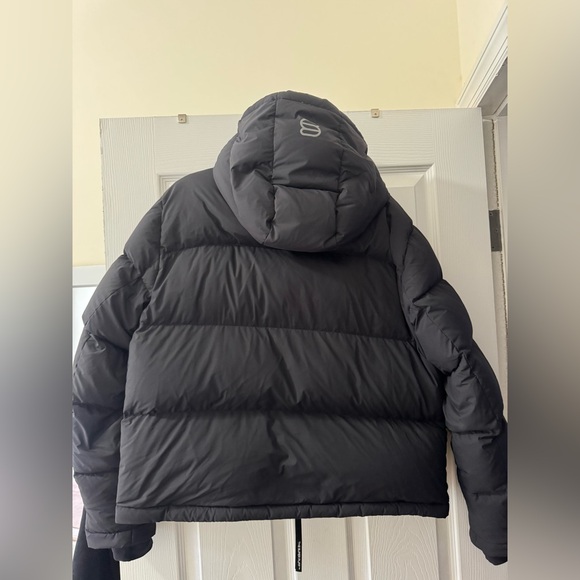 ARITZIA SUPER PUFF SHORTY CLIMATTE - Picture 11 of 13